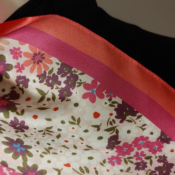 Silk square scarf - Picture 5 of 5